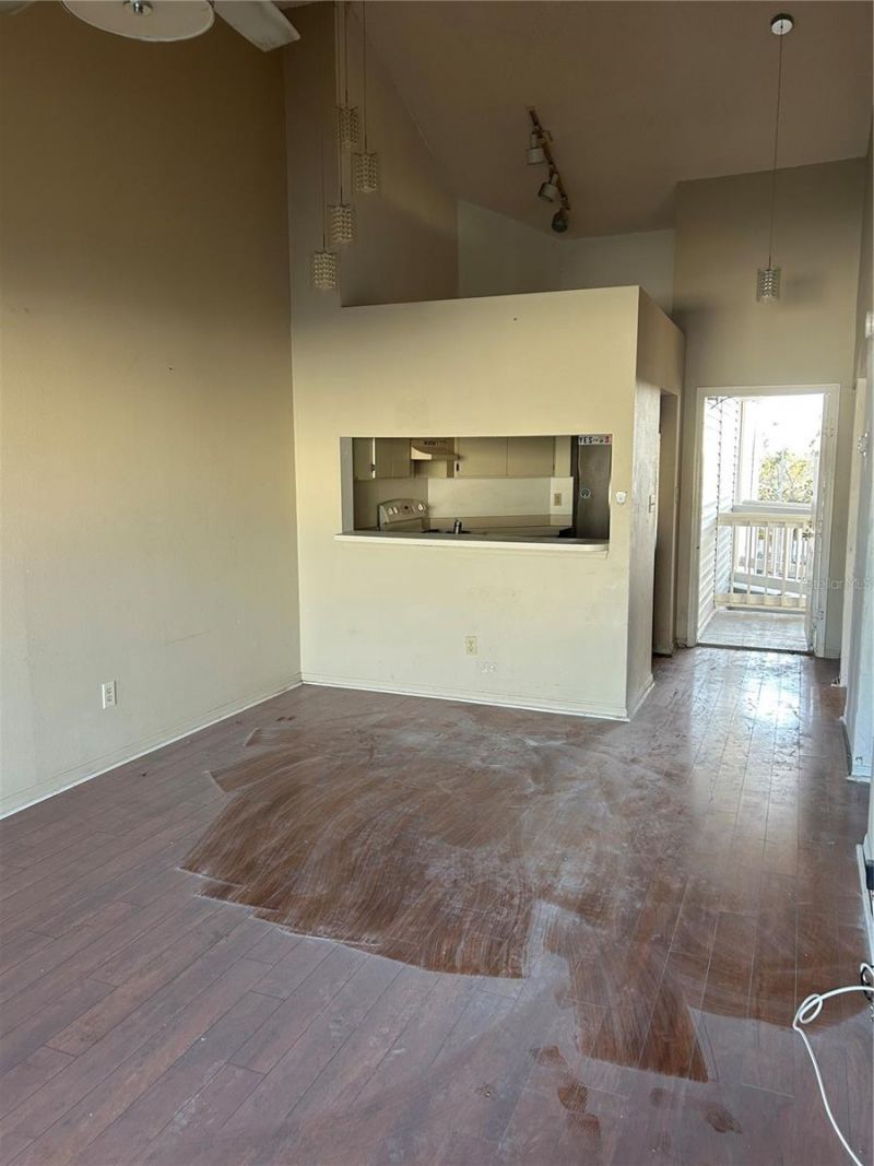 6924 Stones Throw Circle N, Unit 8306, Saint Petersburg, FL 33710 Photo