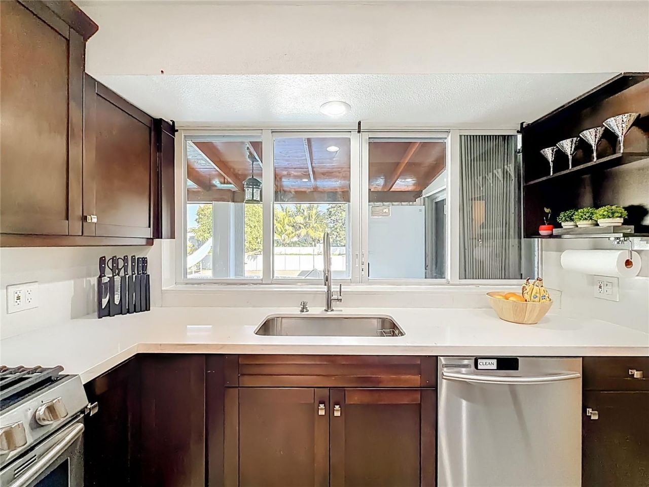 2913 Dolphin Drive, Miramar, FL 33025 Photo