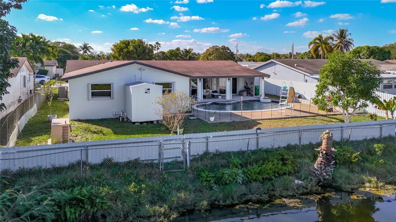 2913 Dolphin Drive, Miramar, FL 33025 Photo