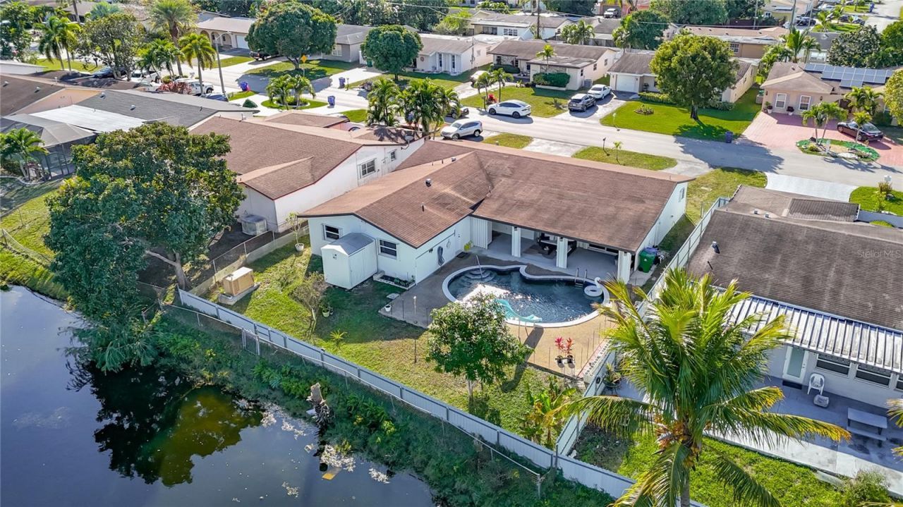 2913 Dolphin Drive, Miramar, FL 33025 Photo