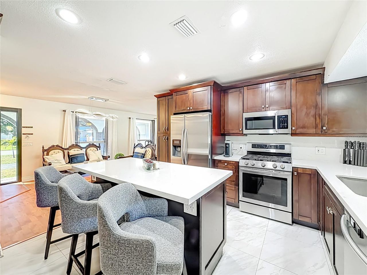 2913 Dolphin Drive, Miramar, FL 33025 Photo