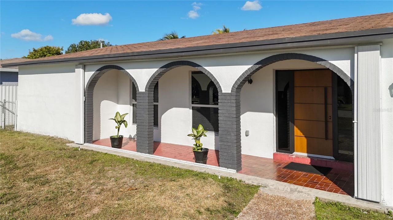 2913 Dolphin Drive, Miramar, FL 33025 Photo