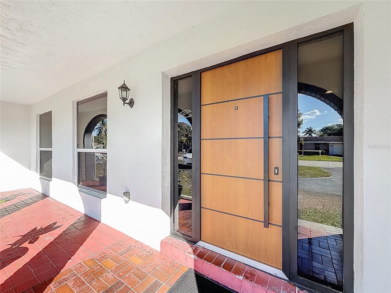 2913 Dolphin Drive, Miramar, FL 33025 Photo