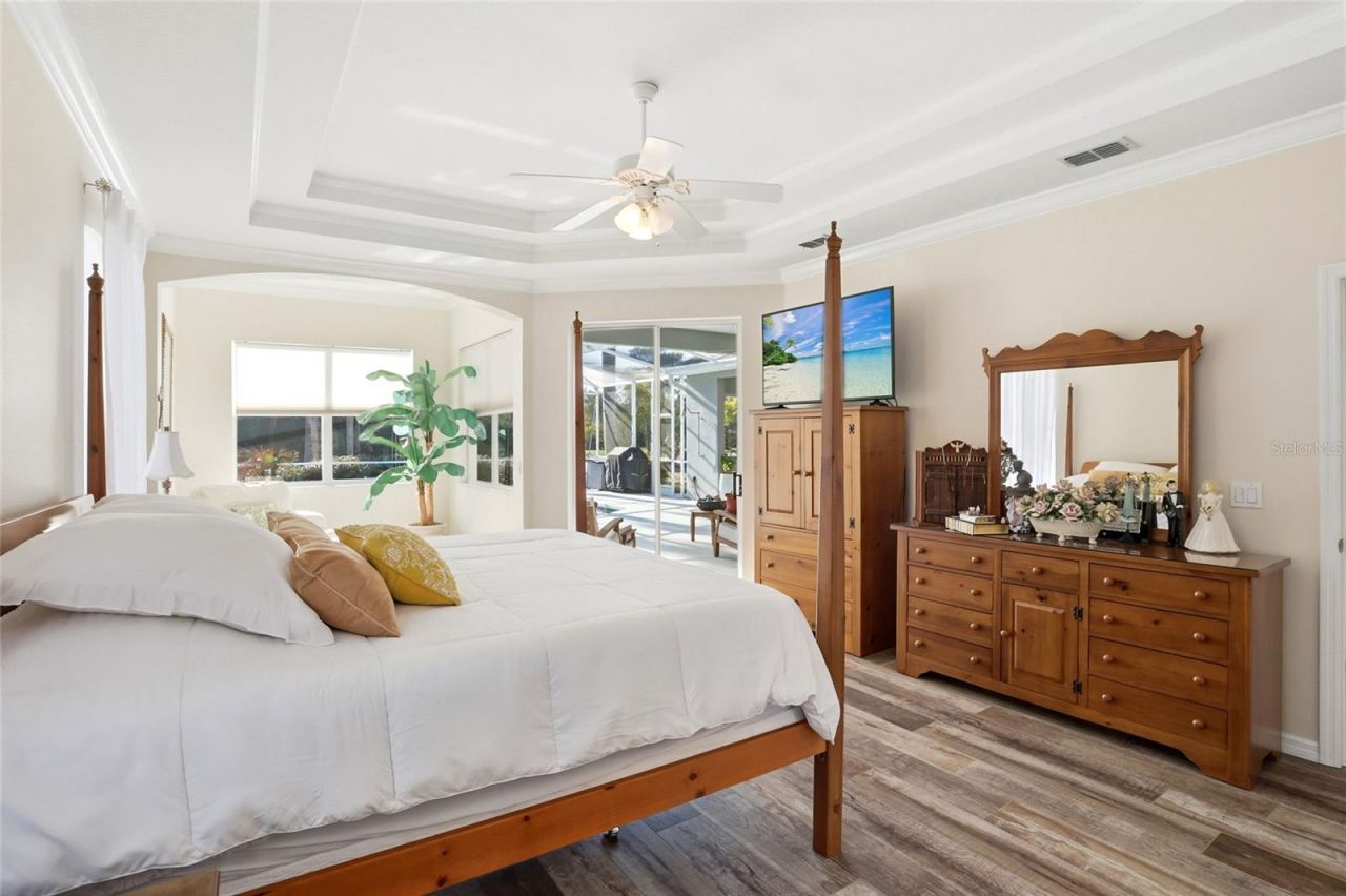 483 N Pine Meadow Drive, Debary, FL 32713 Photo