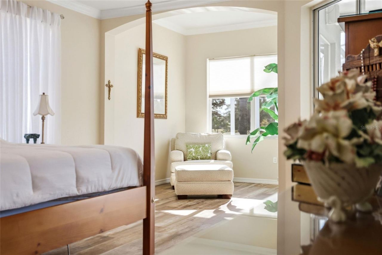 483 N Pine Meadow Drive, Debary, FL 32713 Photo