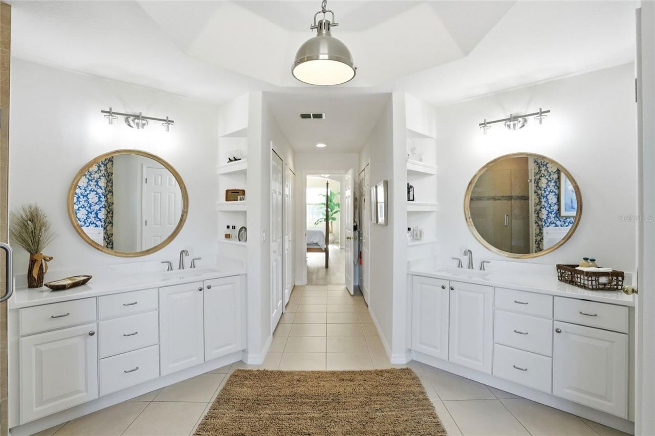 483 N Pine Meadow Drive, Debary, FL 32713 Photo