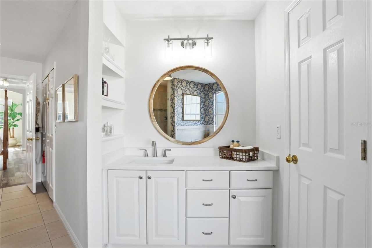 483 N Pine Meadow Drive, Debary, FL 32713 Photo