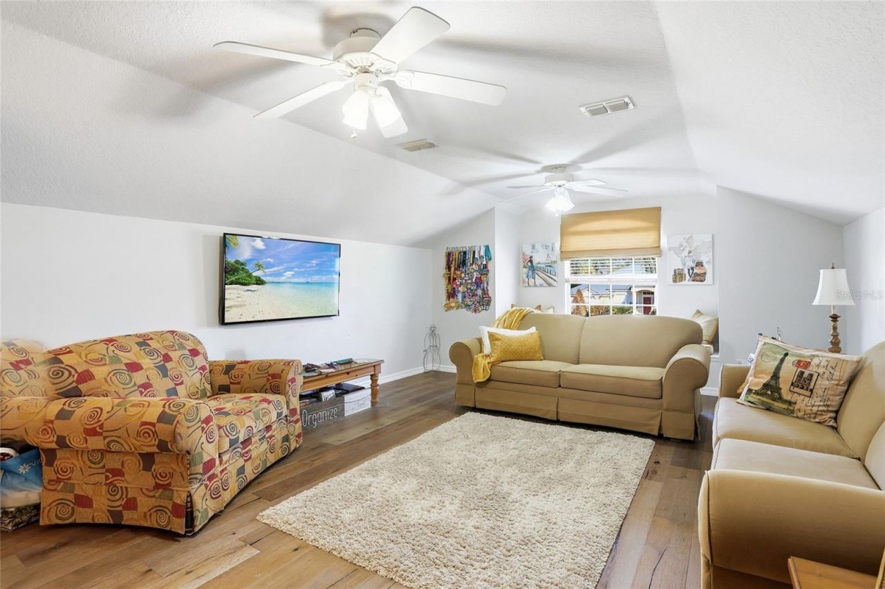 483 N Pine Meadow Drive, Debary, FL 32713 Photo