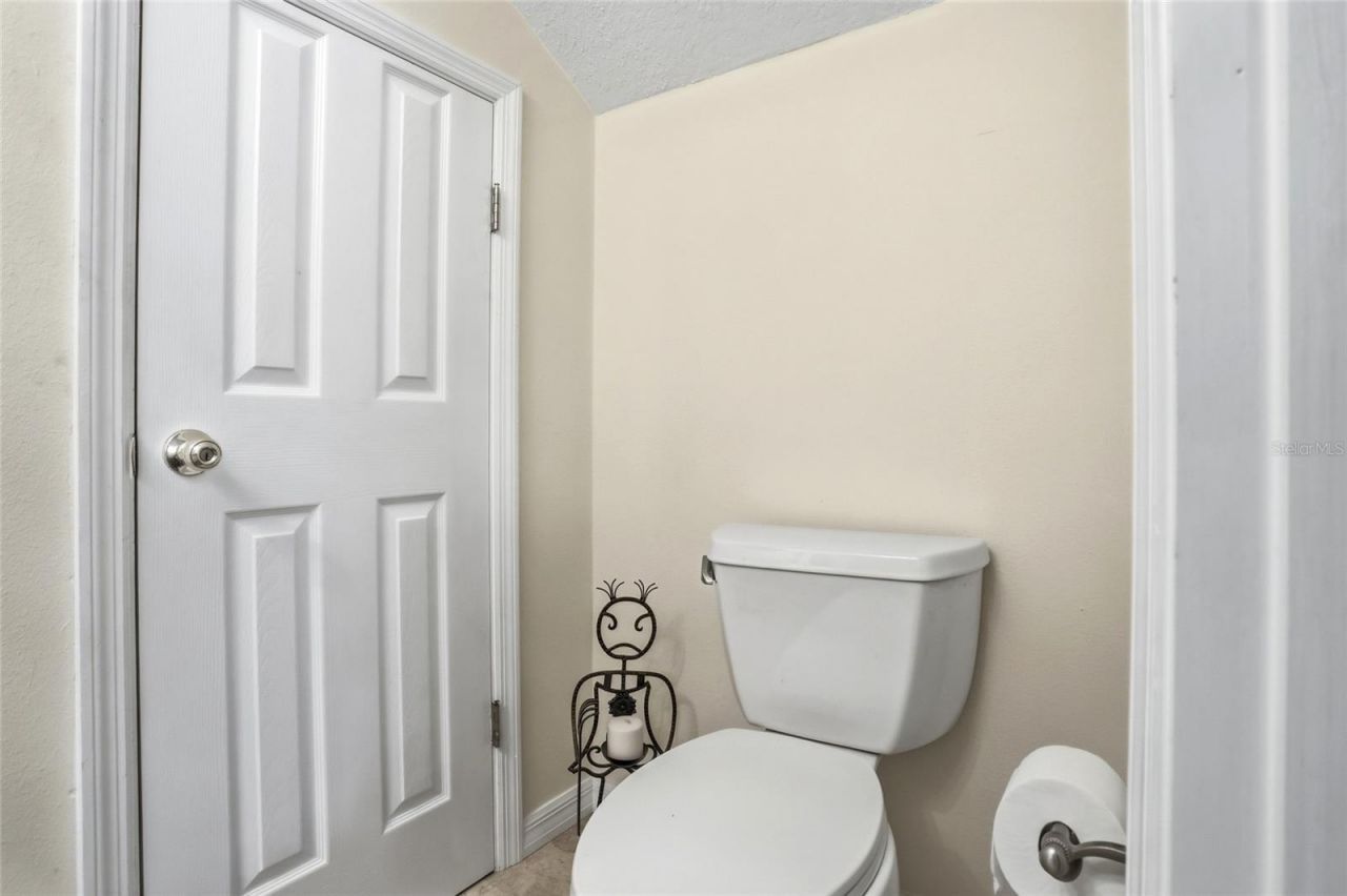 483 N Pine Meadow Drive, Debary, FL 32713 Photo