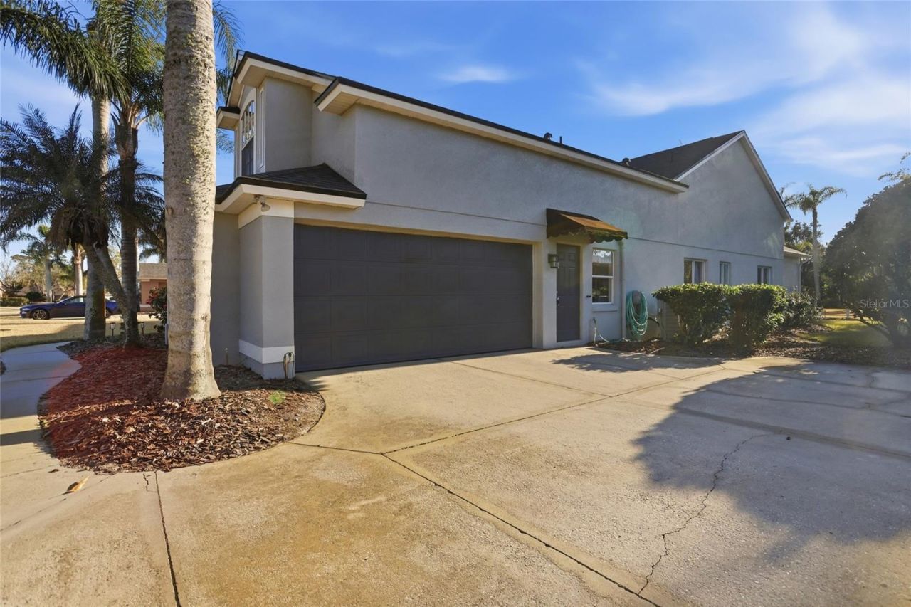 483 N Pine Meadow Drive, Debary, FL 32713 Photo