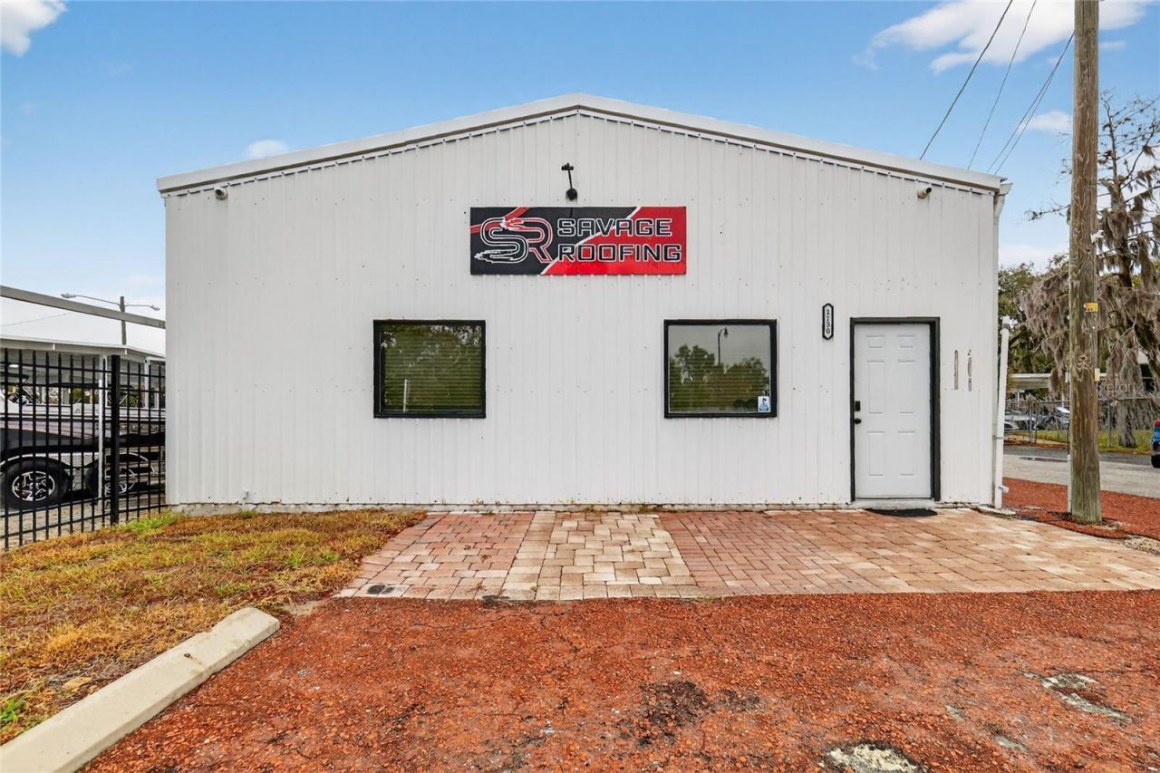 1130 E North Boulevard, Leesburg, FL 34748