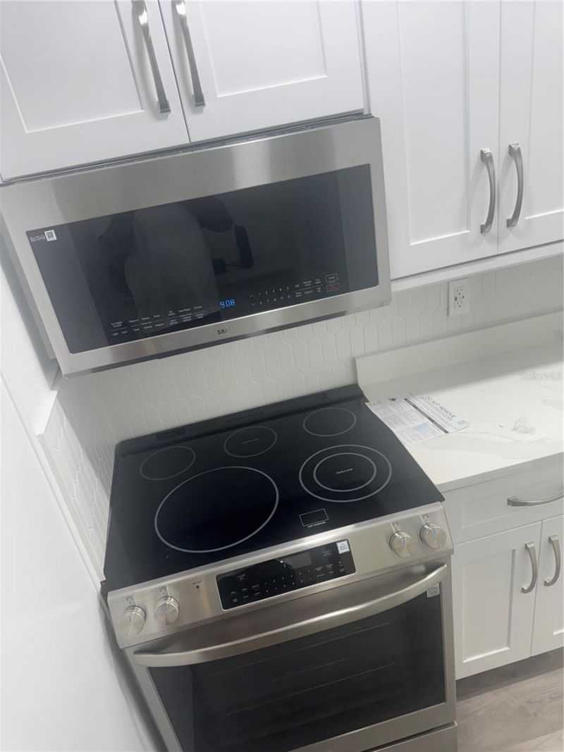 3527 18th Avenue S, Saint Petersburg, FL 33711 Photo