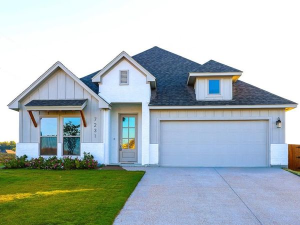 7231 VelvetLeaf, Benbrook, TX 76126