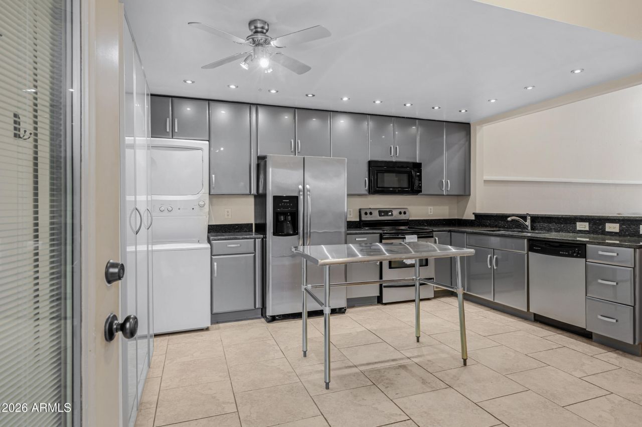 1231 E BLUEBELL Lane Tempe, AZ 85288