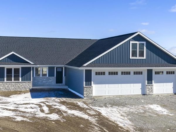 3719 EVELYN ROSE LANE, Suamico, WI 54313