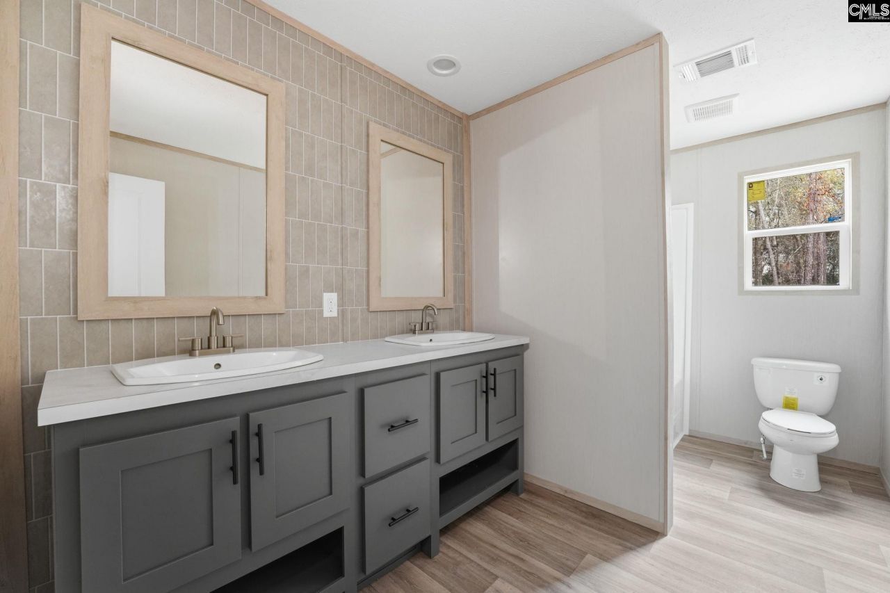 522 Watts Lane Photo 9