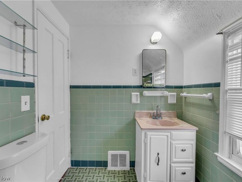 19518 Shakerwood Road, Beachwood, OH 44122 Photo 20