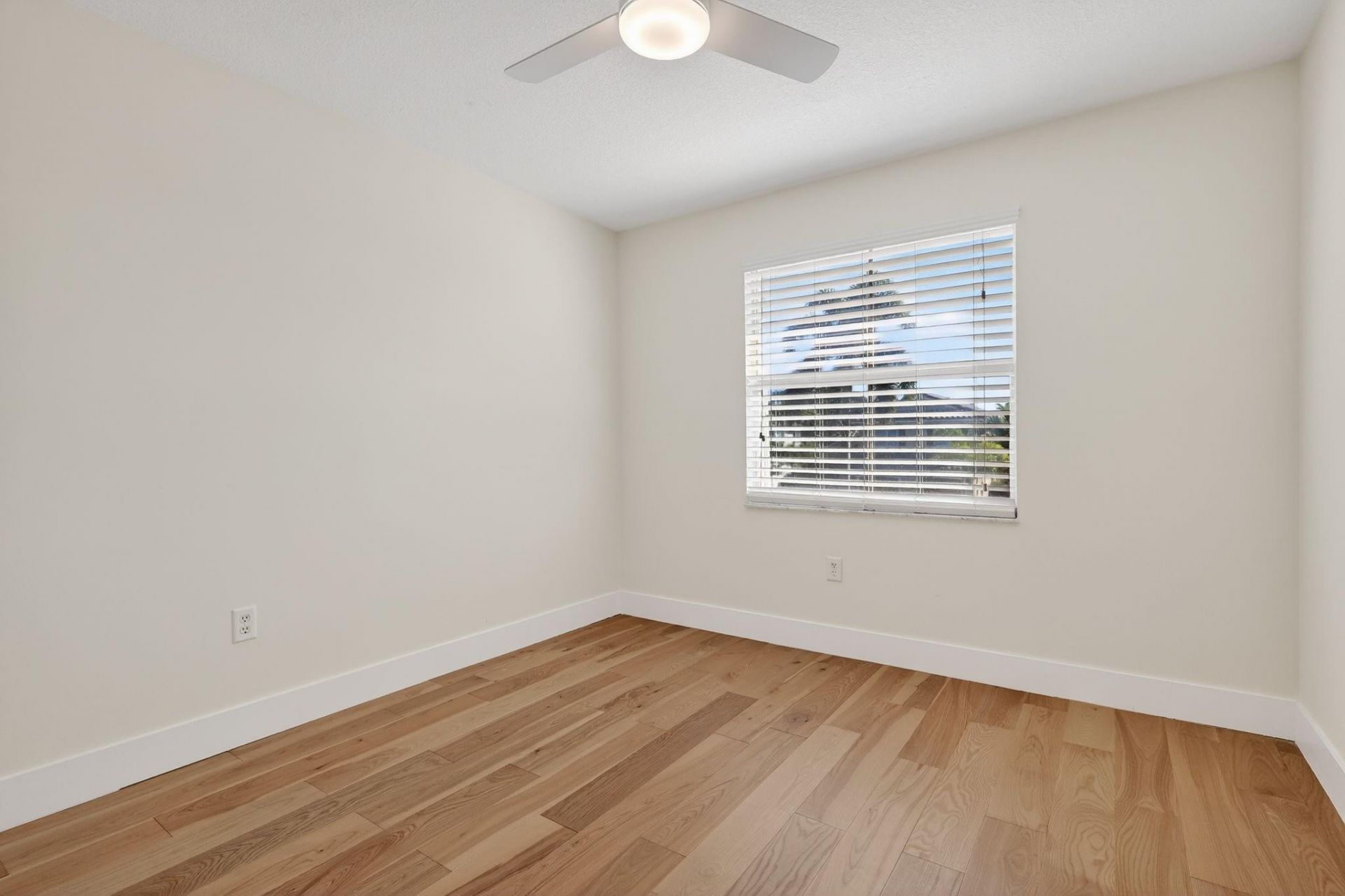 2450 NW 186th Avenue, Pembroke Pines, FL 33029 Photo