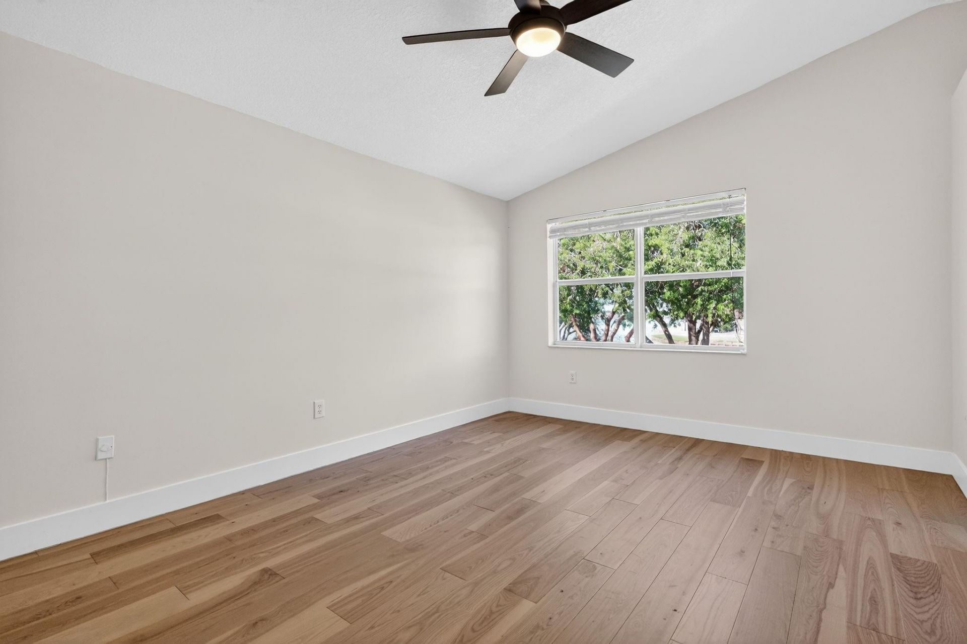 2450 NW 186th Avenue, Pembroke Pines, FL 33029 Photo