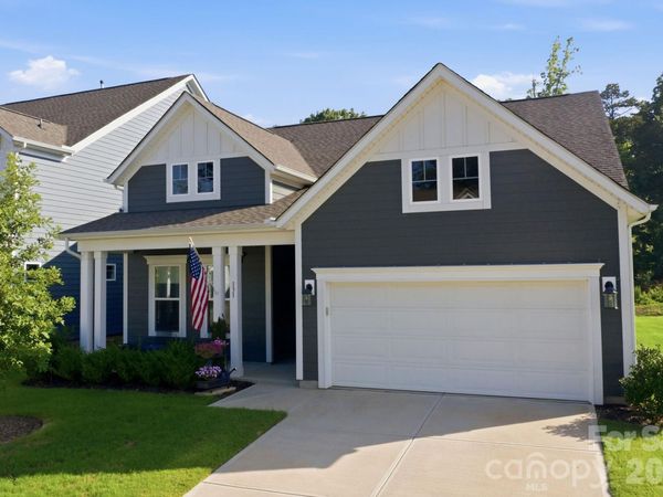 131 Reids Cove Drive, Mooresville, NC 28117