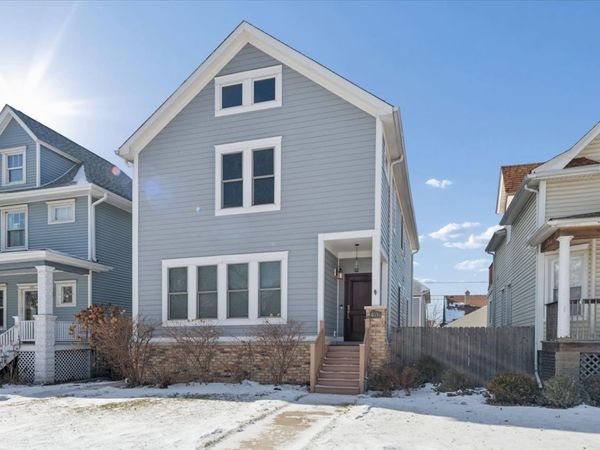 4036 N Parkside Avenue, Chicago, IL 60634