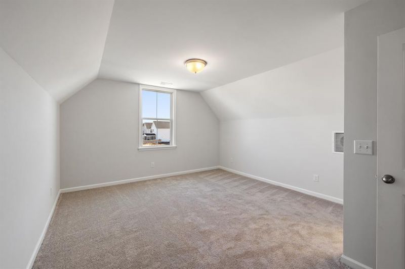 456 Eagleview Drive Photo 14