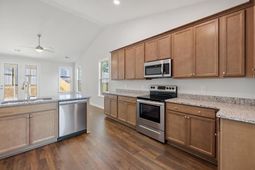 456 Eagleview Drive photo 4