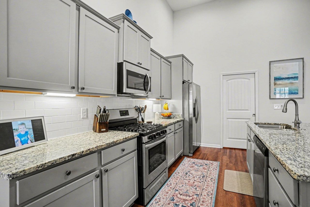 410 Grain Field Dr. Photo 16