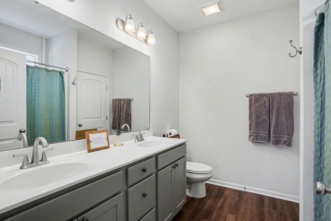 410 Grain Field Dr. Photo 17