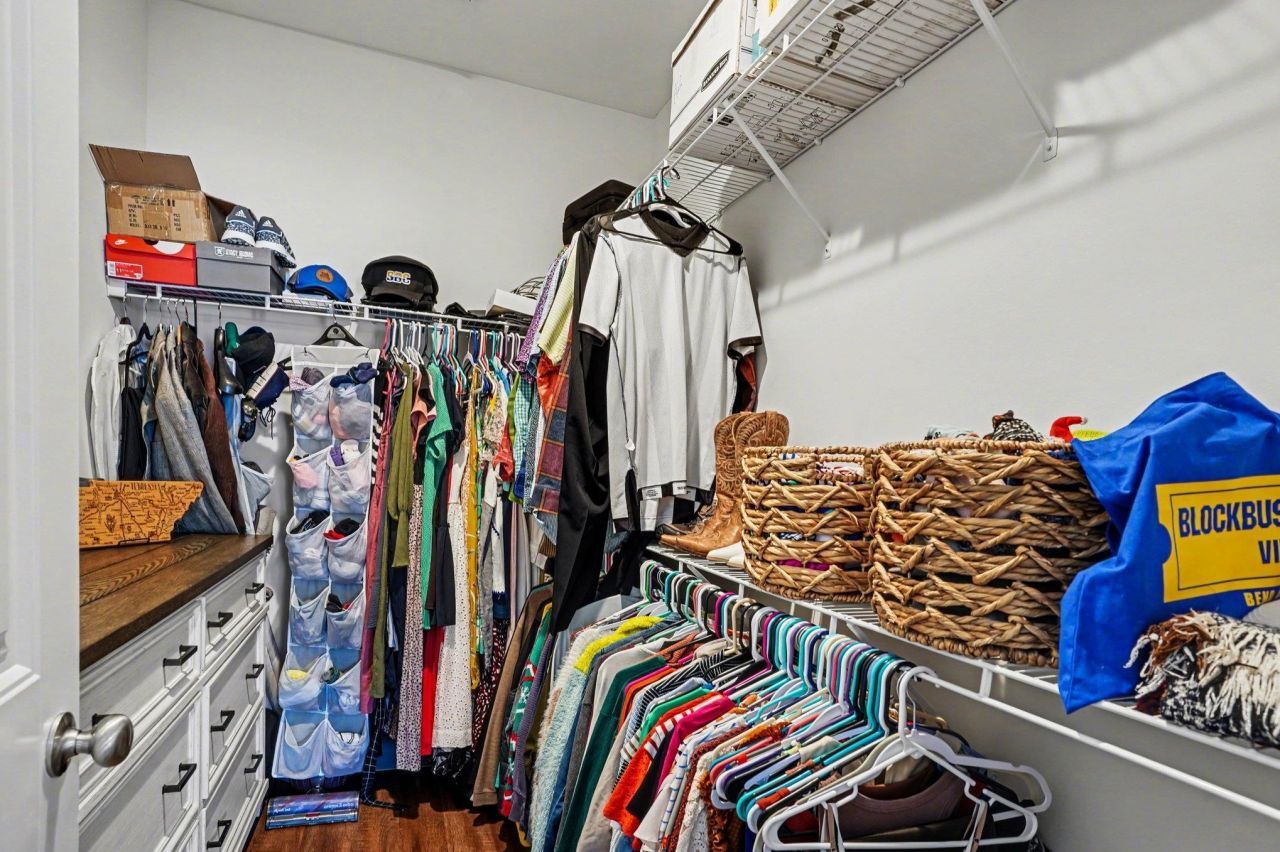 410 Grain Field Dr. Photo 22