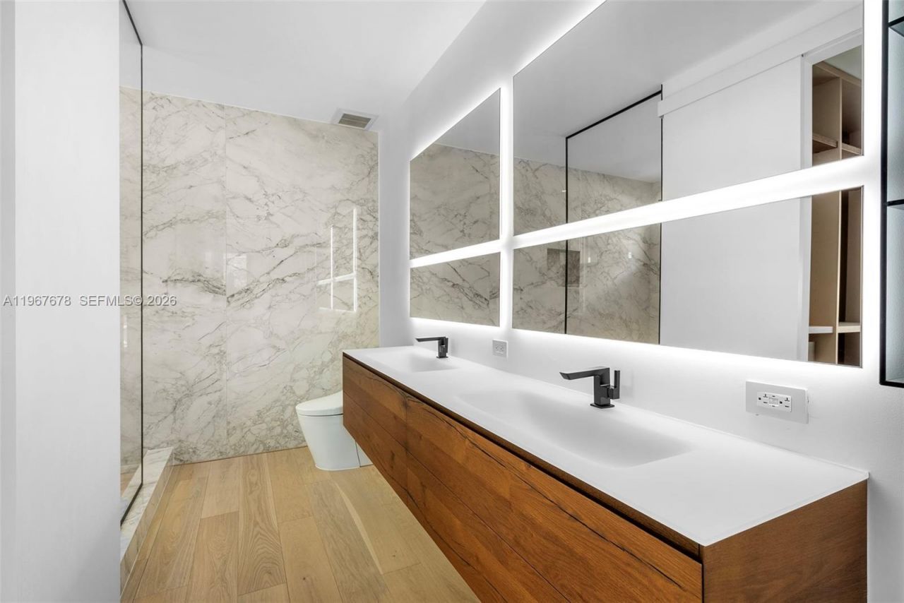 3119 Plaza St, Miami, FL 33133 Photo