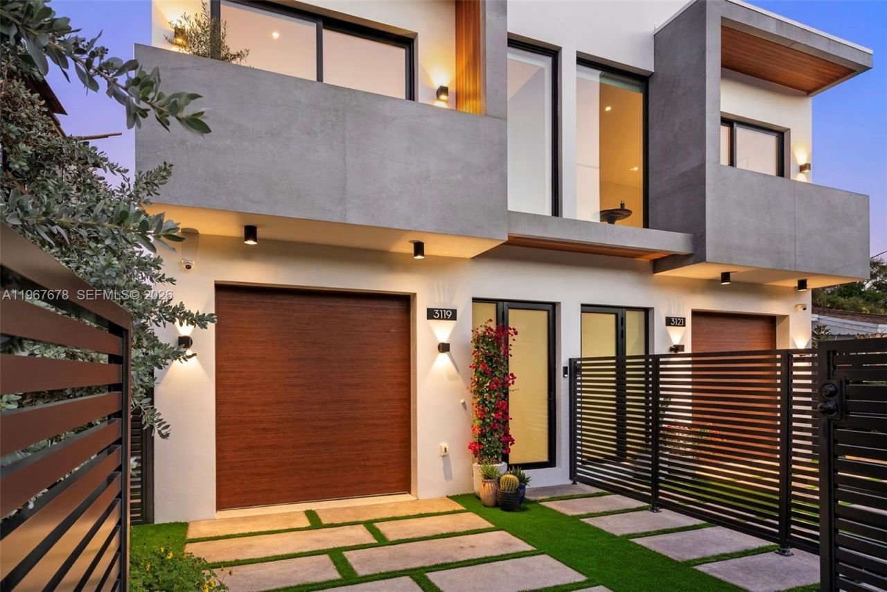 3119 Plaza St, Miami, FL 33133 Photo