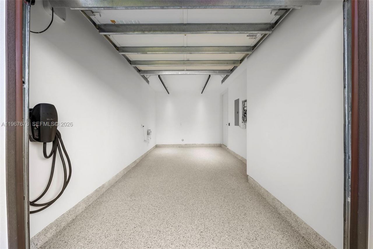 3119 Plaza St, Miami, FL 33133 Photo