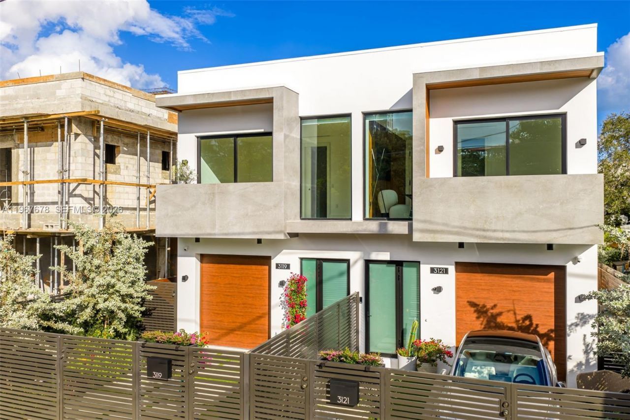 3119 Plaza St, Miami, FL 33133 Photo