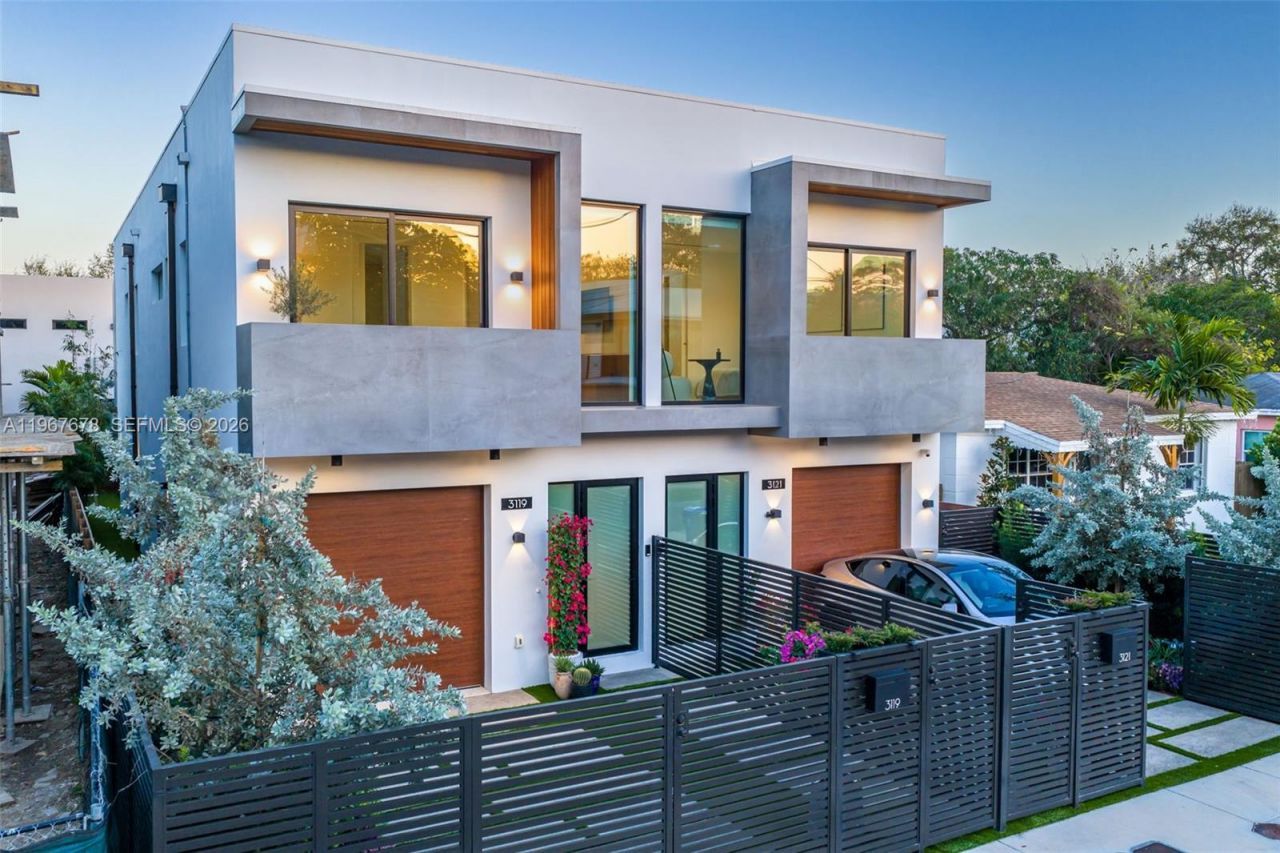 3119 Plaza St, Miami, FL 33133 Photo