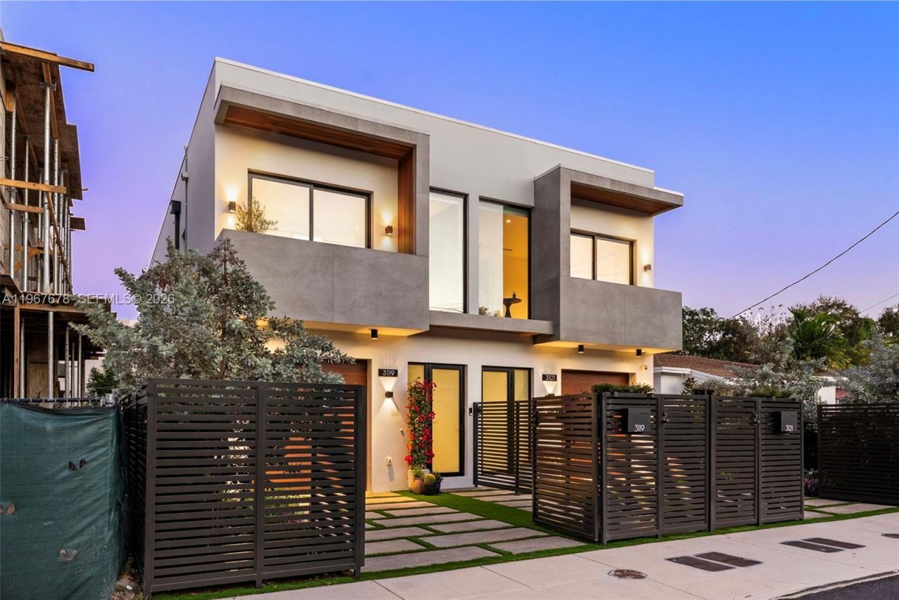 3119 Plaza St, Miami, FL 33133 Photo