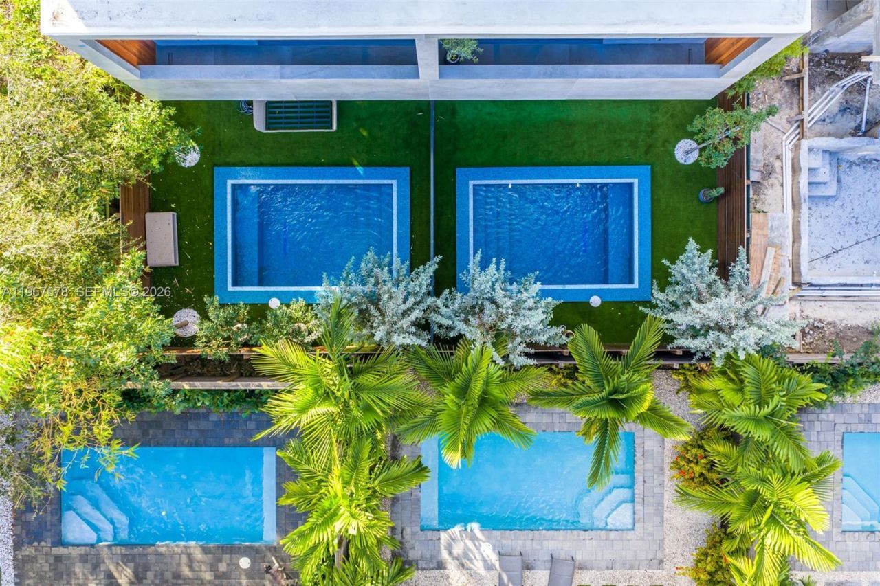 3119 Plaza St, Miami, FL 33133 Photo