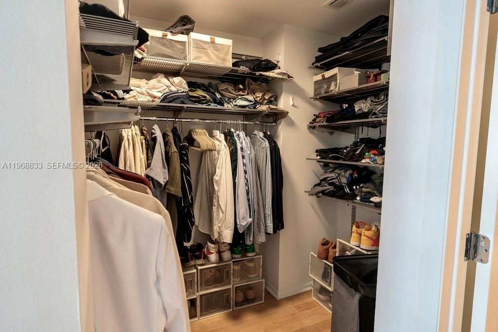 2000 N Bayshore Dr, Unit 1003, Miami, FL 33137 Photo