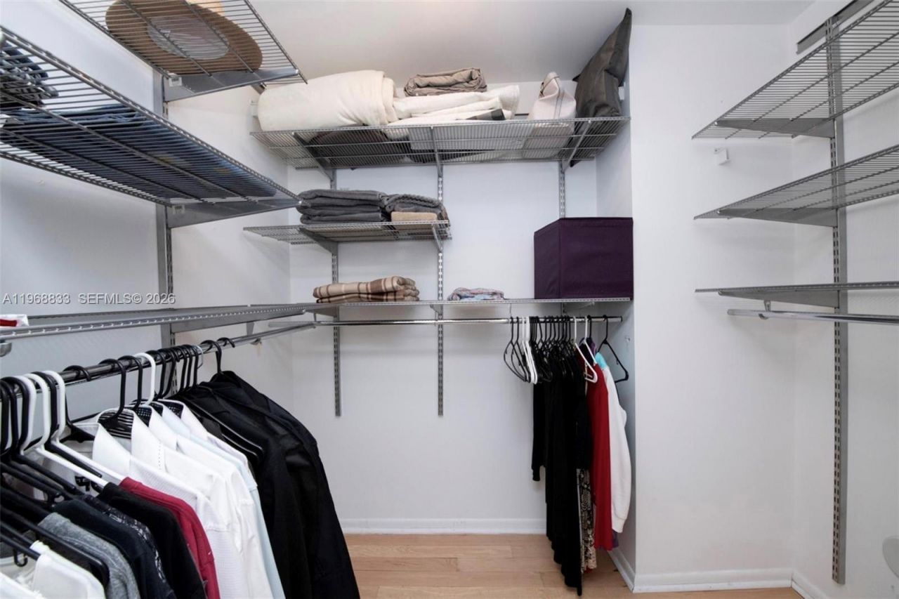 2000 N Bayshore Dr, Unit 1003, Miami, FL 33137 Photo