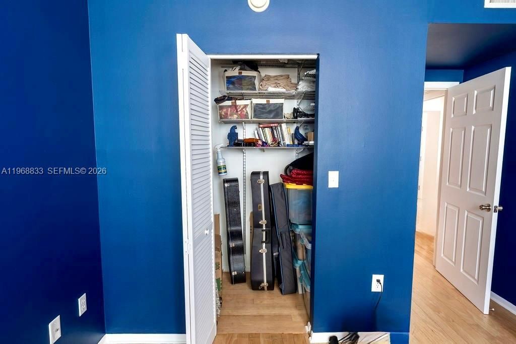 2000 N Bayshore Dr, Unit 1003, Miami, FL 33137 Photo