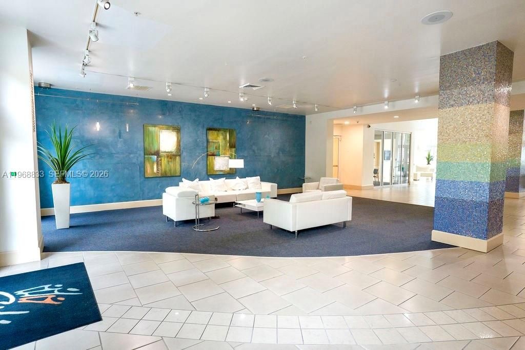 2000 N Bayshore Dr, Unit 1003, Miami, FL 33137 Photo