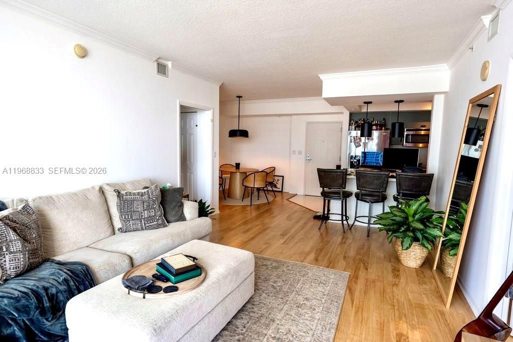 2000 N Bayshore Dr, Unit 1003, Miami, FL 33137 Photo