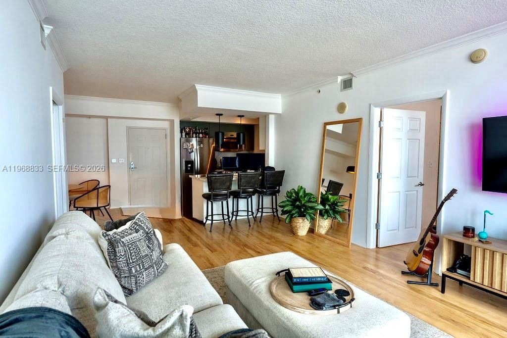 2000 N Bayshore Dr, Unit 1003, Miami, FL 33137 Photo