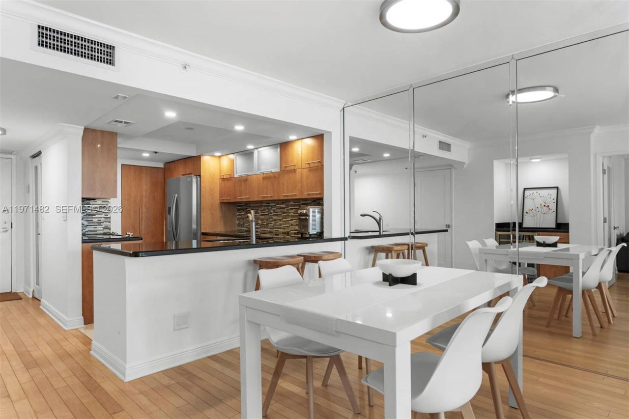 1717 N Bayshore Dr , Unit A-3137, Miami, FL 33132 Photo