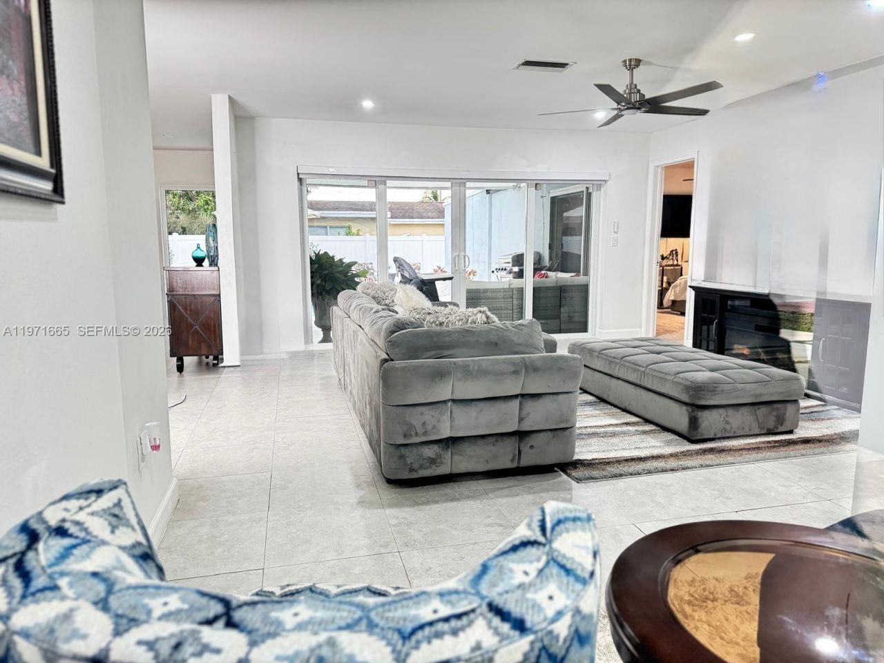 8424 Miramar Pkwy , Miramar, FL 33025 Photo