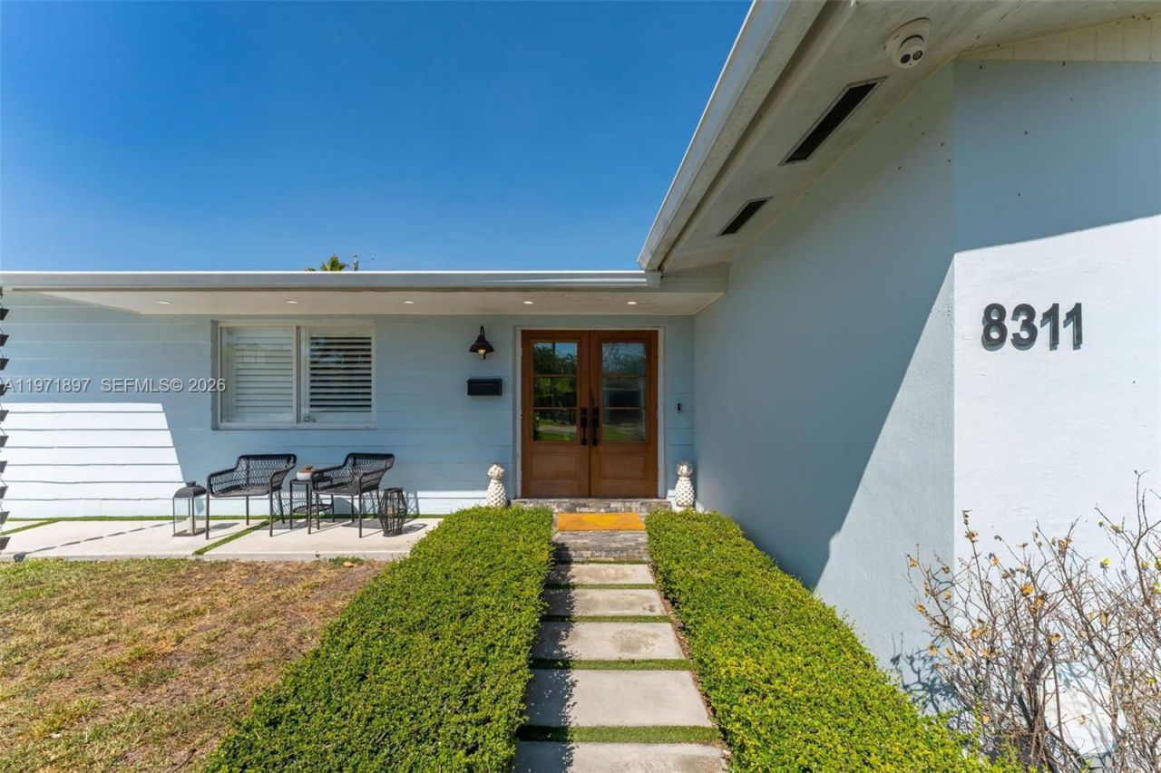 8311 SW 47th St, Miami, FL 33155 Photo