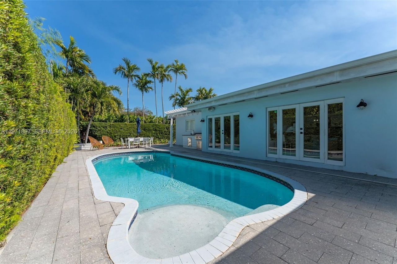 8311 SW 47th St, Miami, FL 33155 Photo