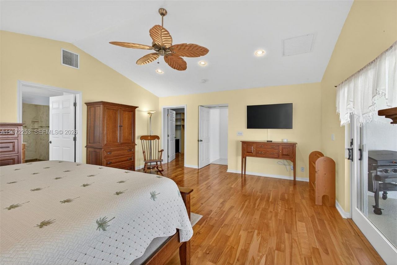 112 Camelot Ct , Royal Palm Beach, FL 33411 Photo