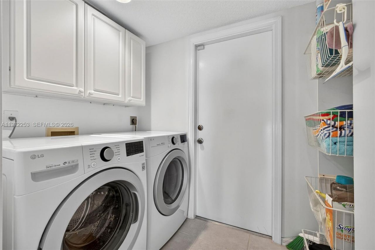 112 Camelot Ct , Royal Palm Beach, FL 33411 Photo