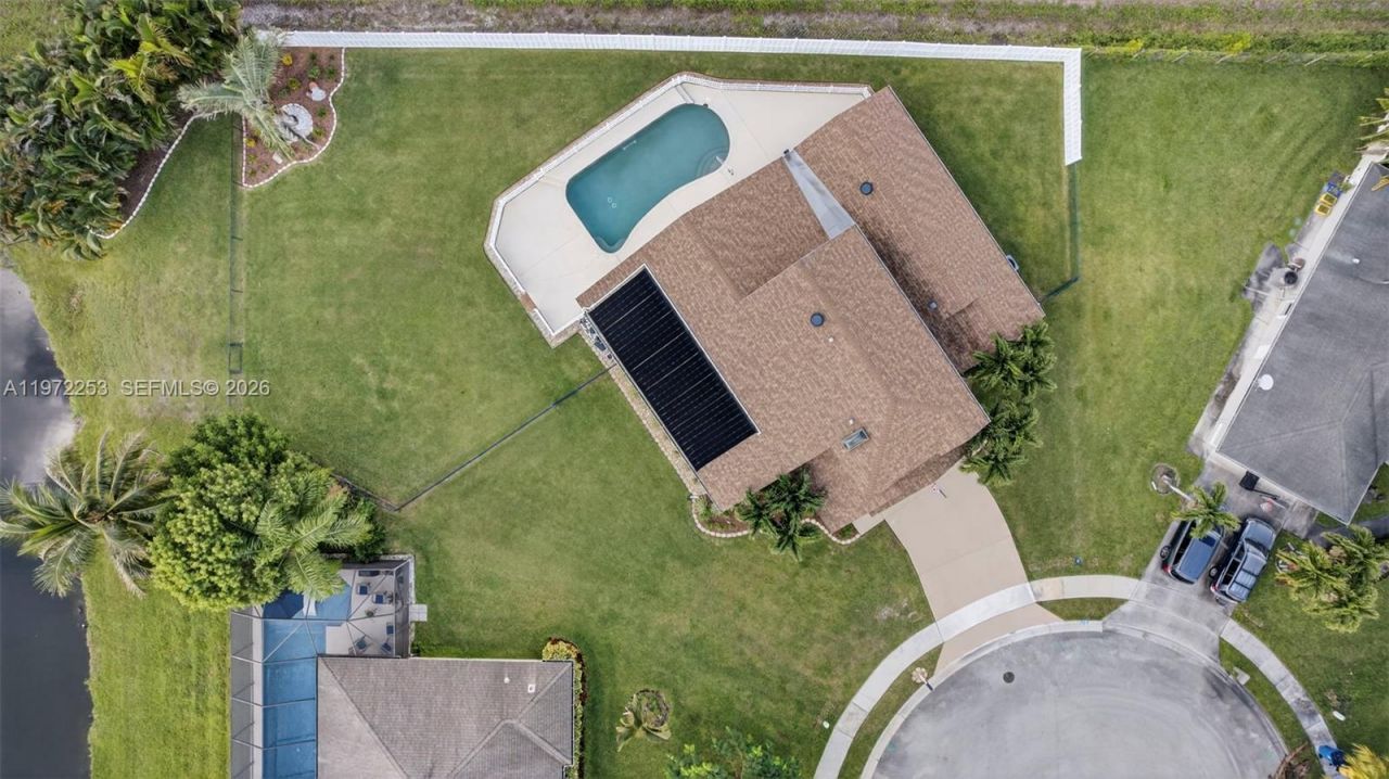 112 Camelot Ct , Royal Palm Beach, FL 33411 Photo